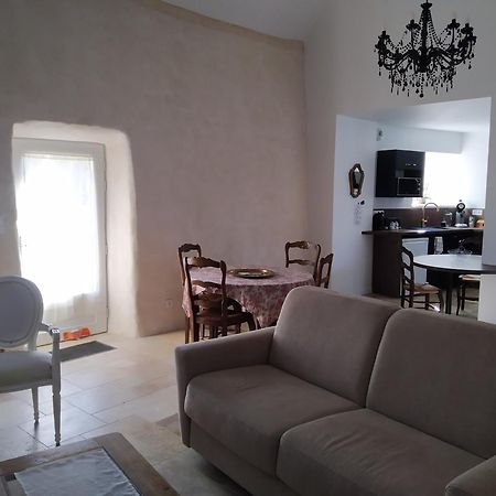 Le Clos Saint-Gilles Ardevon Esterno foto